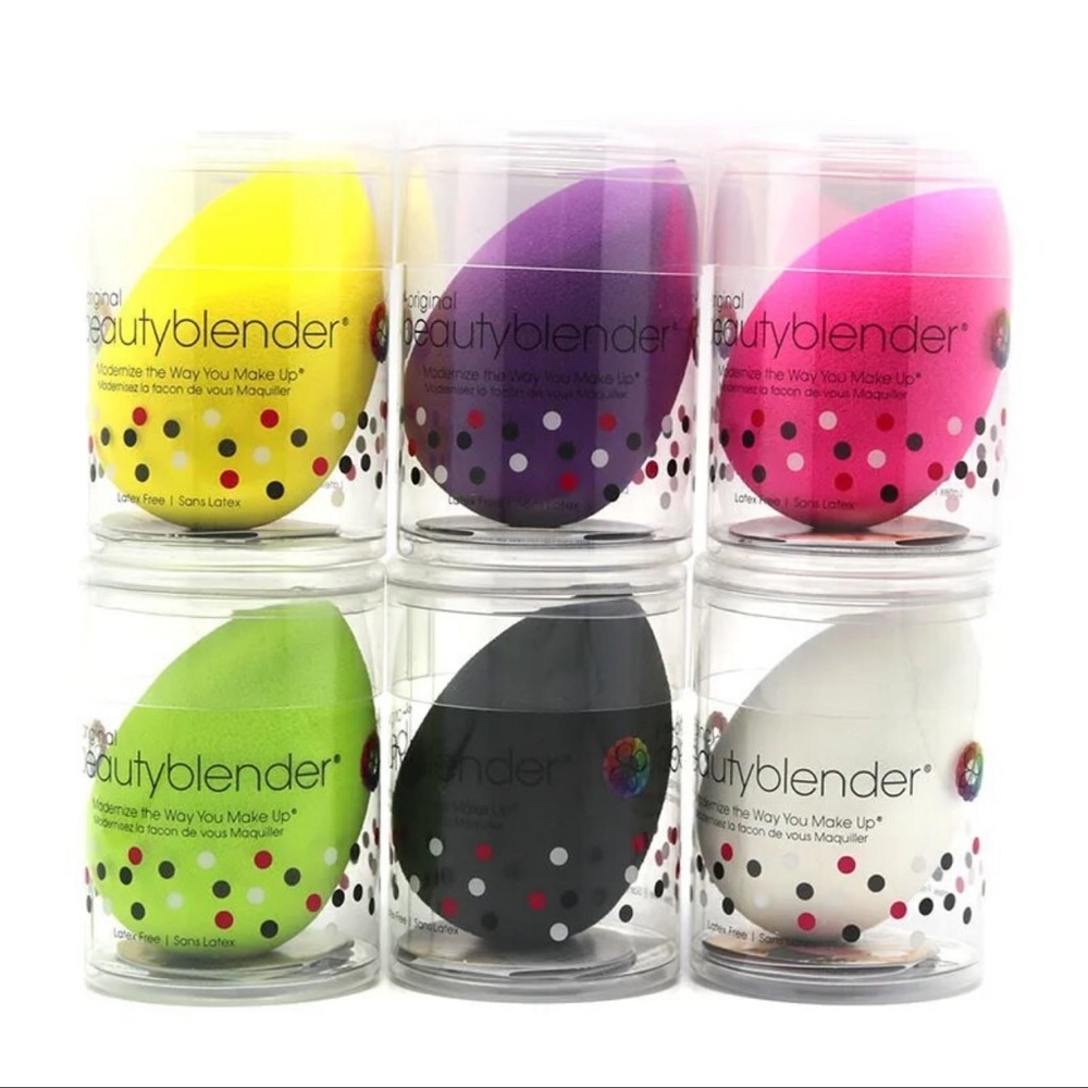 $1 MAKE UP SPONGE. ONE AT RANDOM. $1 WITH ANY $10 ORDER OR MORE - Picture 1 of 4
